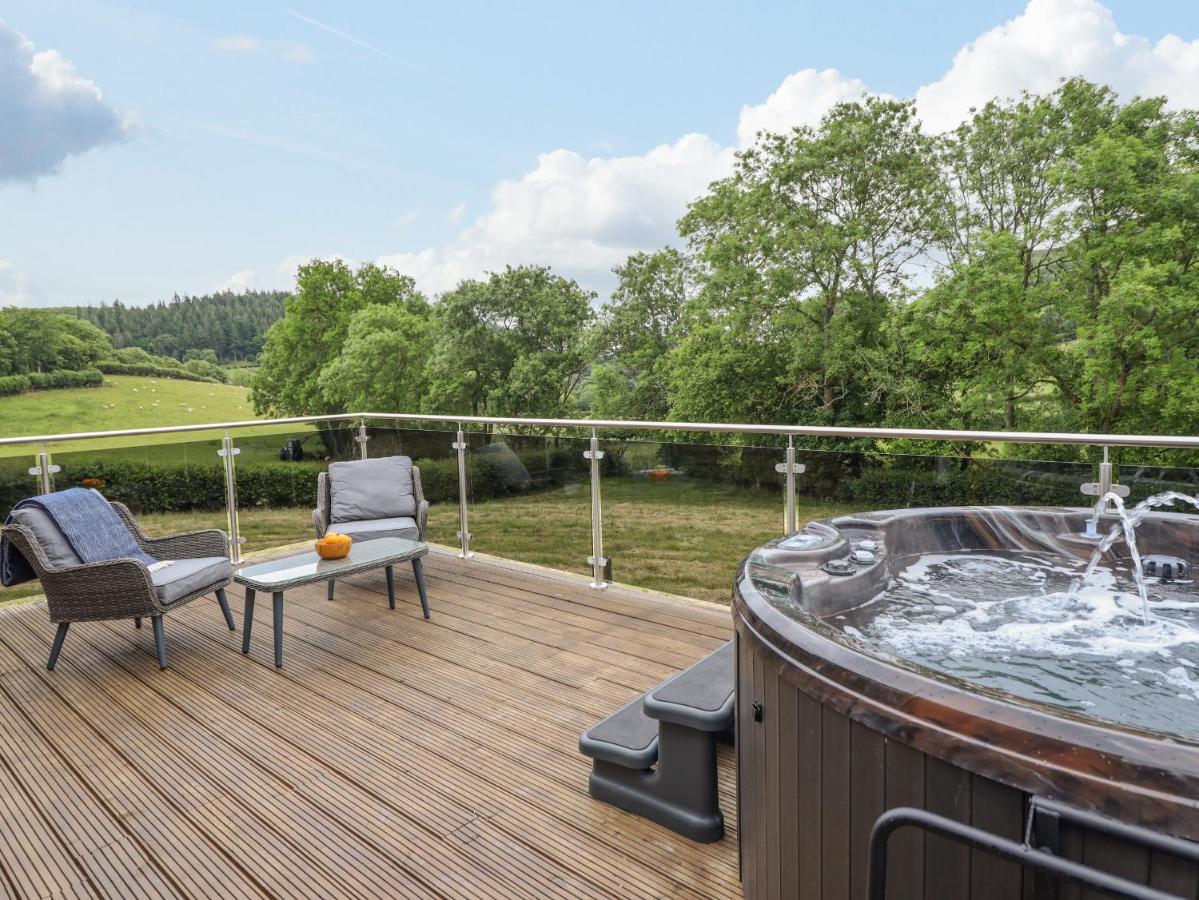 The Cabin At Evelyns Retreat คอร์เวน ภายนอก รูปภาพ
